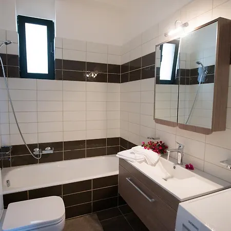 Pearl Mansions Βίλα Νικιάνα