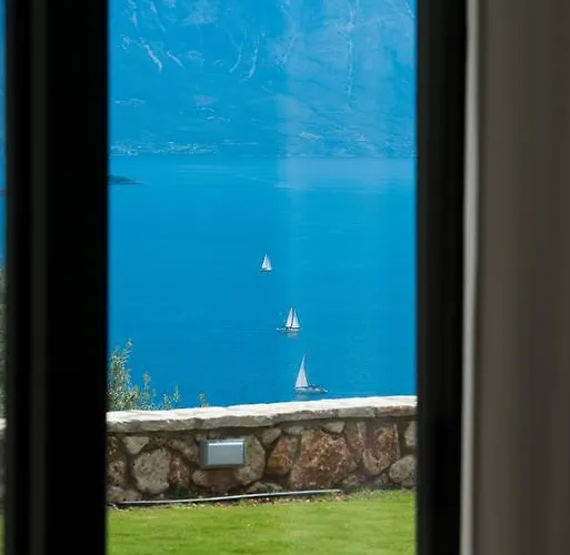 Pearl Mansions Villa Nikiána