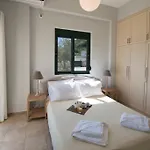 Pearl Mansions نِكيانا