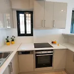 Pearl Mansions * نِكيانا