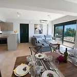Pearl Mansions * نِكيانا