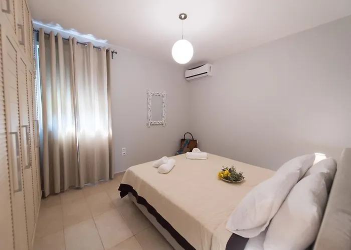 Villa Pearl Mansions *